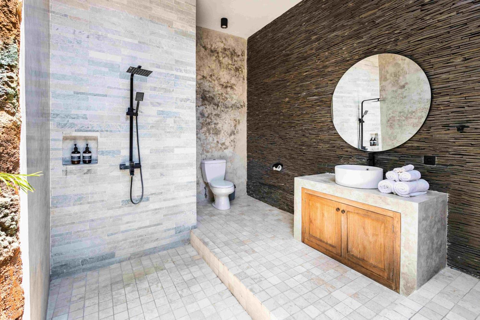 Villa Nesanur - Comfortable & Spacious Beachside Sanur Eksteriør bilde